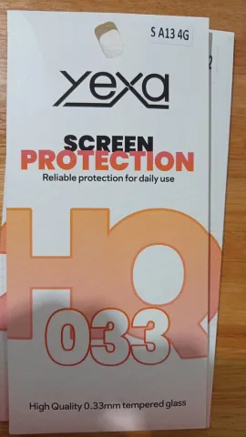 FILM GLASS 033 HQ - COMUN - IPH 11 / XR - YEXA