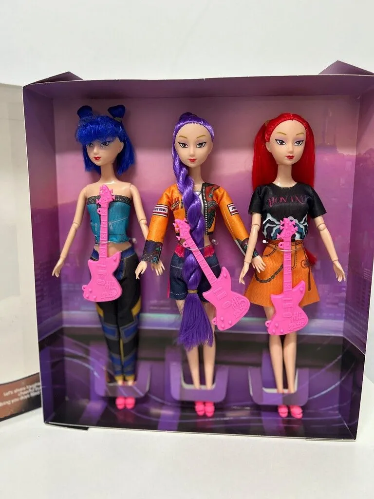 MUÑECA HAPPY DOLL FASHION CON GUITARRA MARZ-016 - ZUMO - SIN COLOR
